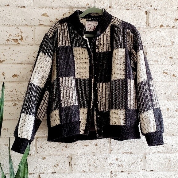 Jackets & Blazers - Vintage Doncaster Patchwork Wool Blend Jacket Coat Black & White Size M?